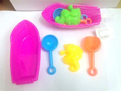 4 pieces of beach toys