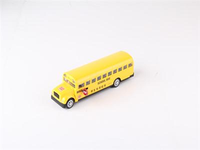 The 1:32 bus