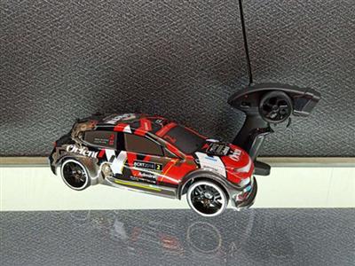 1:18 four-way remote control car