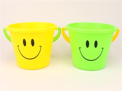 Smiley round beach bucket