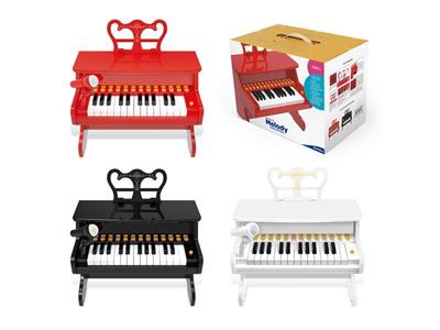 Classical piano (black/white/red) monochrome outfit